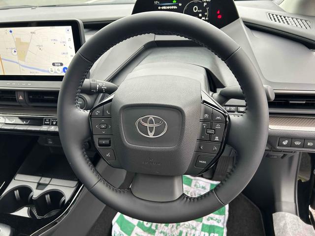 プリウス Ｚ　全周囲カメラ　ナビ　クリアランスソナー　オートクルーズコントロール　レーンアシスト　パークアシスト　衝突被害軽減システム　アルミホイール　オートマチックハイビーム　オートライト　ＬＥＤヘッドランプ（10枚目）