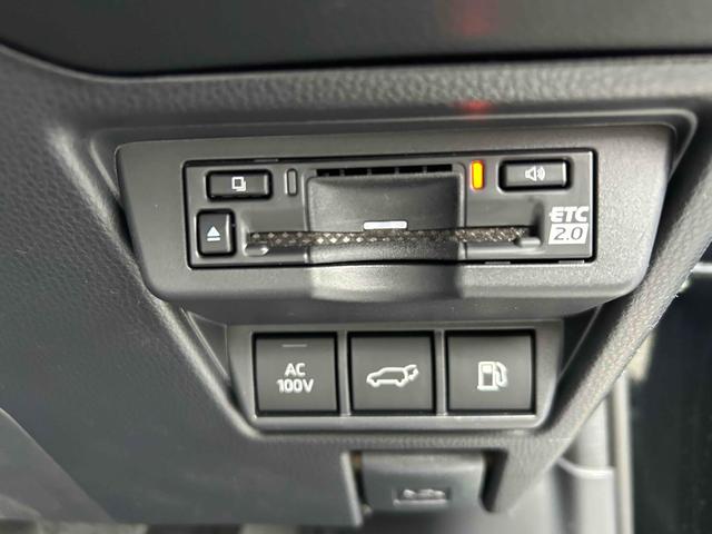 プリウス Ｚ　全周囲カメラ　ナビ　クリアランスソナー　オートクルーズコントロール　レーンアシスト　パークアシスト　衝突被害軽減システム　アルミホイール　オートマチックハイビーム　オートライト　ＬＥＤヘッドランプ（16枚目）