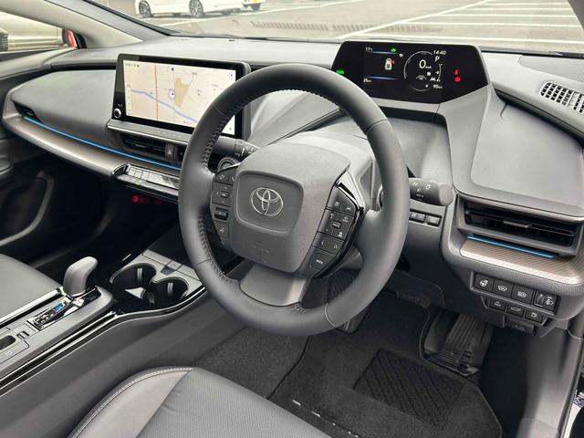 プリウス Ｚ　全周囲カメラ　ナビ　クリアランスソナー　オートクルーズコントロール　レーンアシスト　パークアシスト　衝突被害軽減システム　アルミホイール　オートマチックハイビーム　オートライト　ＬＥＤヘッドランプ（18枚目）