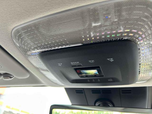 プリウス Ｚ　全周囲カメラ　ナビ　クリアランスソナー　オートクルーズコントロール　レーンアシスト　パークアシスト　衝突被害軽減システム　アルミホイール　オートマチックハイビーム　オートライト　ＬＥＤヘッドランプ（32枚目）