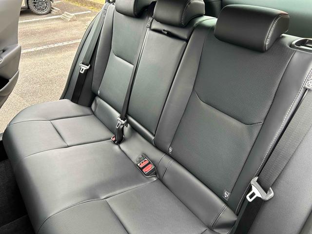 プリウス Ｚ　全周囲カメラ　ナビ　クリアランスソナー　オートクルーズコントロール　レーンアシスト　パークアシスト　衝突被害軽減システム　アルミホイール　オートマチックハイビーム　オートライト　ＬＥＤヘッドランプ（40枚目）