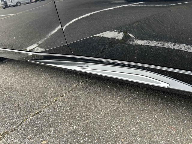 プリウス Ｚ　全周囲カメラ　ナビ　クリアランスソナー　オートクルーズコントロール　レーンアシスト　パークアシスト　衝突被害軽減システム　アルミホイール　オートマチックハイビーム　オートライト　ＬＥＤヘッドランプ（50枚目）