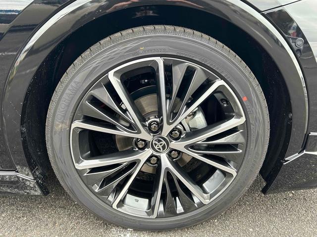 プリウス Ｚ　全周囲カメラ　ナビ　クリアランスソナー　オートクルーズコントロール　レーンアシスト　パークアシスト　衝突被害軽減システム　アルミホイール　オートマチックハイビーム　オートライト　ＬＥＤヘッドランプ（54枚目）