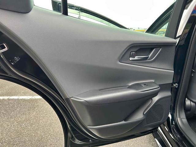 プリウス Ｚ　全周囲カメラ　ナビ　クリアランスソナー　オートクルーズコントロール　レーンアシスト　パークアシスト　衝突被害軽減システム　アルミホイール　オートマチックハイビーム　オートライト　ＬＥＤヘッドランプ（67枚目）