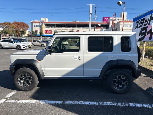 ジムニーノマド ＦＣ　４ＷＤ　バックカメラ　クリアランスソナー　オートクルーズコントロール　レーンアシスト　衝突被害軽減システム　オートライト　ＬＥＤヘッドランプ　ヘッドライトウォッシャー　アルミホイール　スマートキー（6枚目）