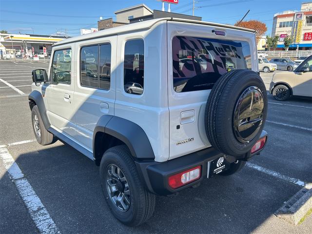 ジムニーノマド ＦＣ　４ＷＤ　バックカメラ　クリアランスソナー　オートクルーズコントロール　レーンアシスト　衝突被害軽減システム　オートライト　ＬＥＤヘッドランプ　ヘッドライトウォッシャー　アルミホイール　スマートキー（8枚目）