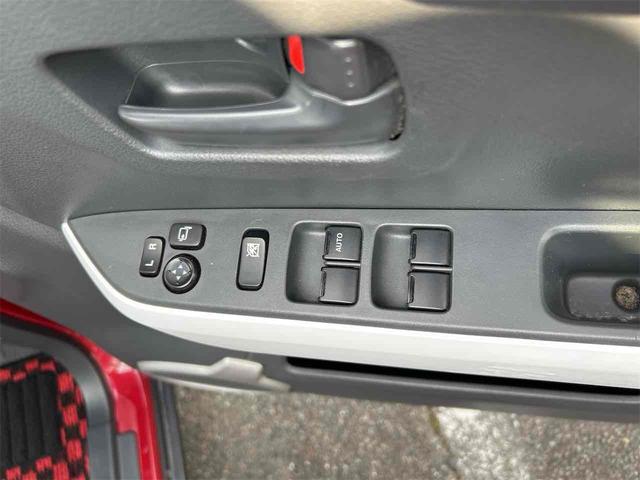 パワーウィンドウ付き☆運転席で全部の窓を開閉することが可能！！快適にドライブをお楽しみいただけます☆