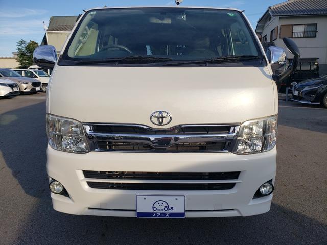 ハイエースバン ロングスーパーＧＬ　純正７インチフルセグナビ　純正１５インチＡＷ　ＥＴＣ　ドラレコ前後　ＬＥＤヘッドライト　ＬＥＤフォグ　純正１５インチＡＷ　ベッドキッド　ＡＣ１００Ｖコンセント　電動格納　エアコン　サーキュレーター（5枚目）