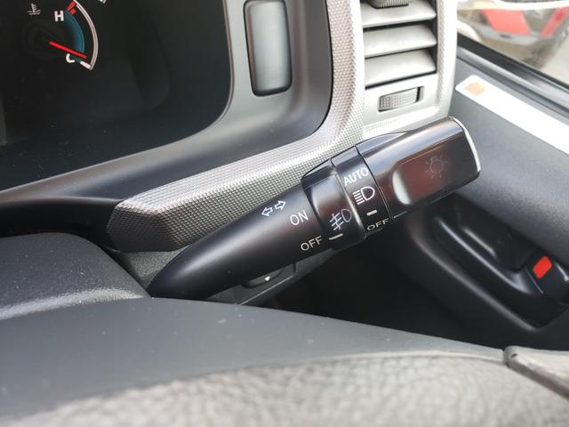 ハイエースバン ロングスーパーＧＬ　純正７インチフルセグナビ　純正１５インチＡＷ　ＥＴＣ　ドラレコ前後　ＬＥＤヘッドライト　ＬＥＤフォグ　純正１５インチＡＷ　ベッドキッド　ＡＣ１００Ｖコンセント　電動格納　エアコン　サーキュレーター（23枚目）