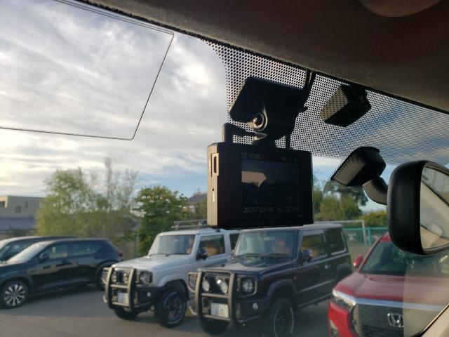 ハイエースバン ロングスーパーＧＬ　純正７インチフルセグナビ　純正１５インチＡＷ　ＥＴＣ　ドラレコ前後　ＬＥＤヘッドライト　ＬＥＤフォグ　純正１５インチＡＷ　ベッドキッド　ＡＣ１００Ｖコンセント　電動格納　エアコン　サーキュレーター（46枚目）