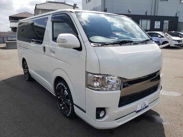 ハイエースバン スーパーGL ダークプライム 7インチナビ バックカメラ LEDヘッドライト lEDフォグ 17インチアルミホイール 電動格納ミラー エンジンスターター 両側パワースライドドア AC100V充電 CD:DVD ETC 4WD(6枚目)