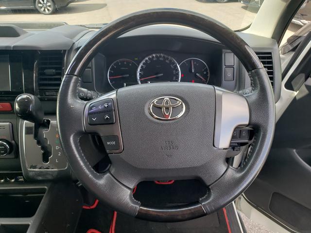 ハイエースバン スーパーGL ダークプライム 7インチナビ バックカメラ LEDヘッドライト lEDフォグ 17インチアルミホイール 電動格納ミラー エンジンスターター 両側パワースライドドア AC100V充電 CD:DVD ETC 4WD(22枚目)