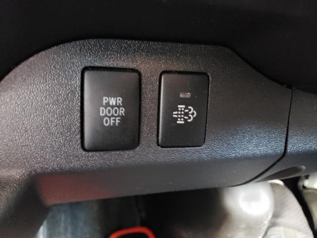 ハイエースバン スーパーGL ダークプライム 7インチナビ バックカメラ LEDヘッドライト lEDフォグ 17インチアルミホイール 電動格納ミラー エンジンスターター 両側パワースライドドア AC100V充電 CD:DVD ETC 4WD(26枚目)