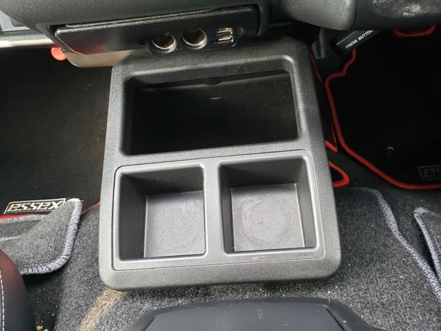 ハイエースバン スーパーGL ダークプライム 7インチナビ バックカメラ LEDヘッドライト lEDフォグ 17インチアルミホイール 電動格納ミラー エンジンスターター 両側パワースライドドア AC100V充電 CD:DVD ETC 4WD(32枚目)