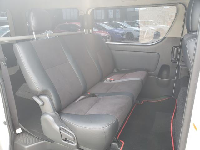 ハイエースバン スーパーGL ダークプライム 7インチナビ バックカメラ LEDヘッドライト lEDフォグ 17インチアルミホイール 電動格納ミラー エンジンスターター 両側パワースライドドア AC100V充電 CD:DVD ETC 4WD(40枚目)