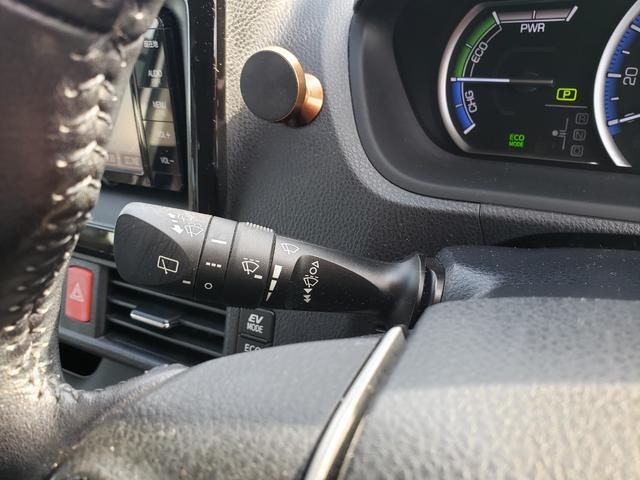 ノア ハイブリッドG 両側パワースライドドア リヤオートエアコン 純正フルセグナビ シートヒーター LEDヘッドライト フロントフォグ ETC ドライブレコーダー 純正置くだけ充電 スマートキー 社外エアロ(35枚目)