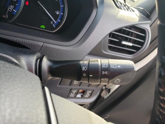 ノア ハイブリッドG 両側パワースライドドア リヤオートエアコン 純正フルセグナビ シートヒーター LEDヘッドライト フロントフォグ ETC ドライブレコーダー 純正置くだけ充電 スマートキー 社外エアロ(38枚目)