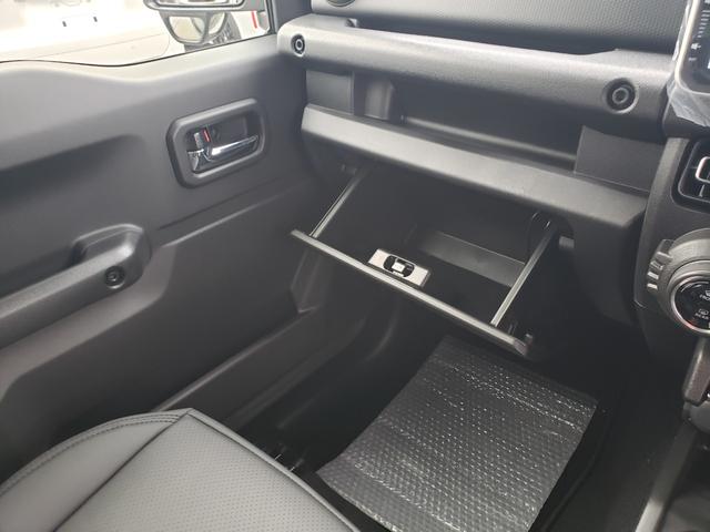 ジムニー XC 登録済未使用車 ジーアイギアオフロード ブルバー LEDオフロード サイドステップ ワイドオーバーフェンダー リアラダー ルーフラック スペアタイヤハードカバー 3インチリフトアップキット(33枚目)