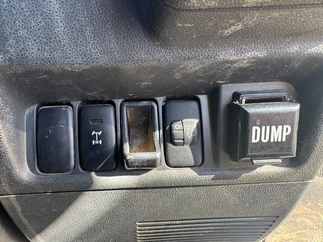 ハイゼットトラック ローダンプ　ミッション　４ＷＤ　低床ダンプ　三方開　エアコン　パワーステアリング　荷台ラバーマット（17枚目）