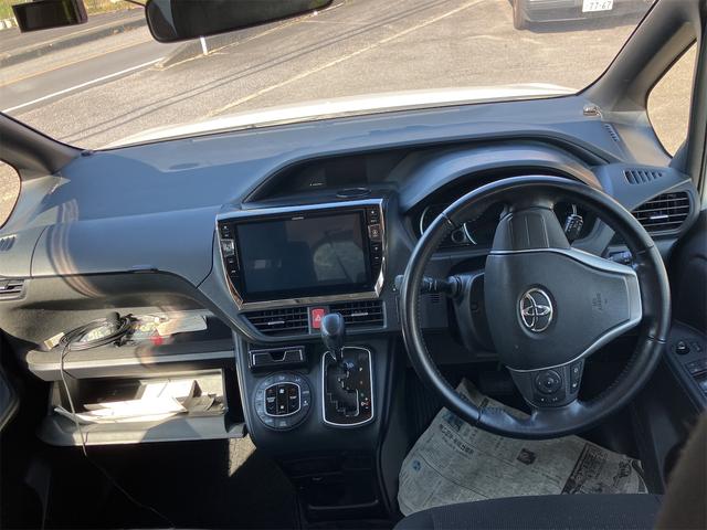 毎回座るフロントシート。運転席は必ず使用する部分ですので、座り心地が重要です！