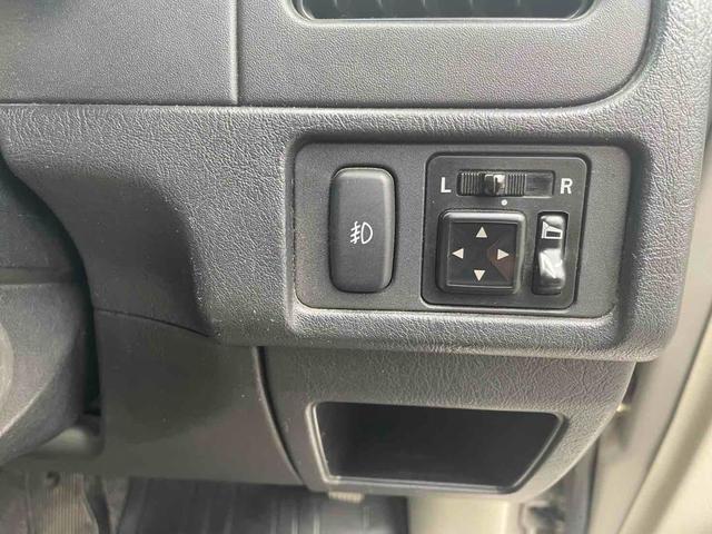 パジェロミニ ＶＲ　４ＷＤ　電動格納ミラー　ＡＴ　ＡＢＳ　ＣＤ　アルミホイール　衝突安全ボディ　エアコン　パワーステアリング　パワーウィンドウ（5枚目）