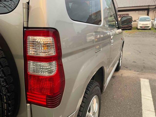 パジェロミニ ＶＲ　４ＷＤ　電動格納ミラー　ＡＴ　ＡＢＳ　ＣＤ　アルミホイール　衝突安全ボディ　エアコン　パワーステアリング　パワーウィンドウ（24枚目）