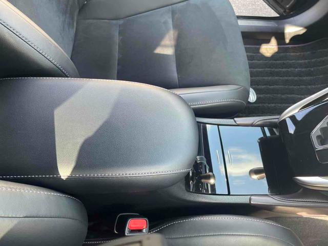 ハリアー プレミアム　スタイルモーヴ　点検記録簿付　オートクルーズコントロール　パワーシート　ナビ　オートマチックハイビーム　ＬＥＤヘッドランプ　電動リアゲート　アルミホイール　スマートキー　アイドリングストップ　シートヒーター（15枚目）
