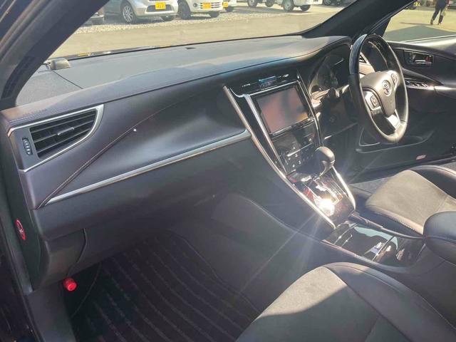 ハリアー プレミアム　スタイルモーヴ　点検記録簿付　オートクルーズコントロール　パワーシート　ナビ　オートマチックハイビーム　ＬＥＤヘッドランプ　電動リアゲート　アルミホイール　スマートキー　アイドリングストップ　シートヒーター（25枚目）