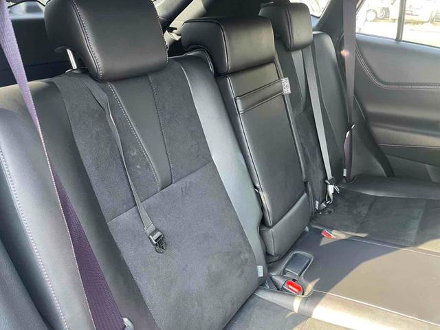 ハリアー プレミアム　スタイルモーヴ　点検記録簿付　オートクルーズコントロール　パワーシート　ナビ　オートマチックハイビーム　ＬＥＤヘッドランプ　電動リアゲート　アルミホイール　スマートキー　アイドリングストップ　シートヒーター（27枚目）