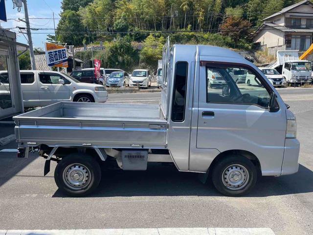 ハイゼットトラック ジャンボ　軽トラック　三方開　ＭＴ　ＥＴＣ　キーレスエントリー　エアコン　パワーステアリング　パワーウィンドウ　運転席エアバッグ（7枚目）