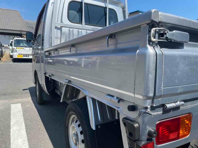 ハイゼットトラック ジャンボ　軽トラック　三方開　ＭＴ　ＥＴＣ　キーレスエントリー　エアコン　パワーステアリング　パワーウィンドウ　運転席エアバッグ（11枚目）
