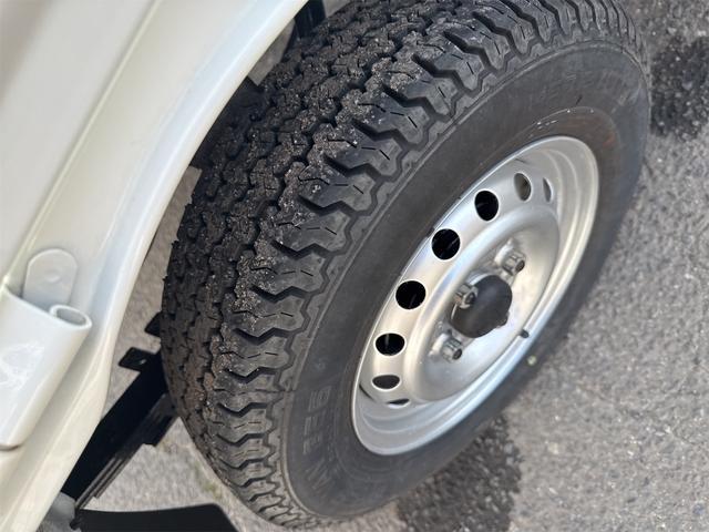 ハイゼットトラック スタンダードＳＡＩＩＩｔ　エアコン　パワステ　切り替え４ＷＤ　キーレス　パワーウィンド　衝突軽減ブレーキサポート　クリアランスソナー　４枚リーフスプリング　ＬＥＤヘッドライト　ワンオーナー　車検令和８年３月　走行３０８３ＫＭ（15枚目）