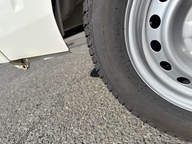 ハイゼットトラック スタンダード　エアコン　パワステ　切り替え４ＷＤ　オートマ　運転席エアバック　走行３７６６１ＫＭ（11枚目）
