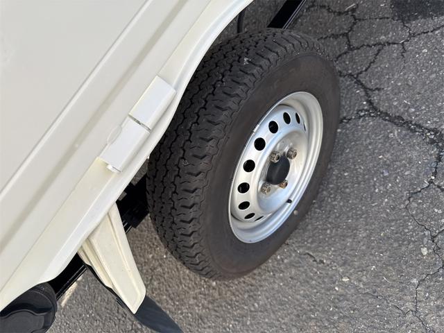 ハイゼットトラック スタンダード　エアコン　パワステ　切り替え４ＷＤ　オートマ　運転席エアバック　走行３７６６１ＫＭ（13枚目）