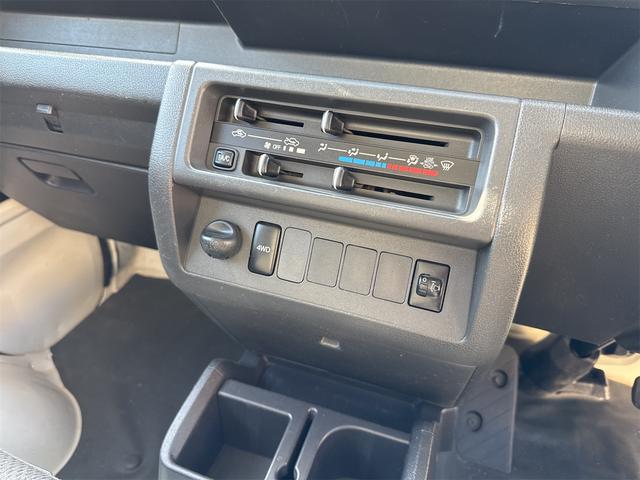 ハイゼットトラック スタンダード　エアコン　パワステ　切り替え４ＷＤ　オートマ　運転席エアバック　走行３７６６１ＫＭ（27枚目）