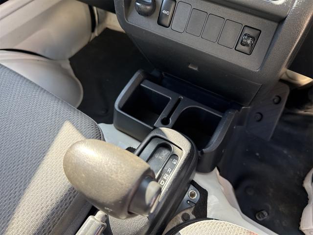 ハイゼットトラック スタンダード　エアコン　パワステ　切り替え４ＷＤ　オートマ　運転席エアバック　走行３７６６１ＫＭ（28枚目）