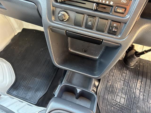 キャリイトラック KCエアコン・パワステ農繁仕様 エアコン パワステ 切り替え4WD デフロック 4枚リーフスプリング 運転席エアバック AM/FMラジオ 走行81969KM 5速マニュアル(28枚目)