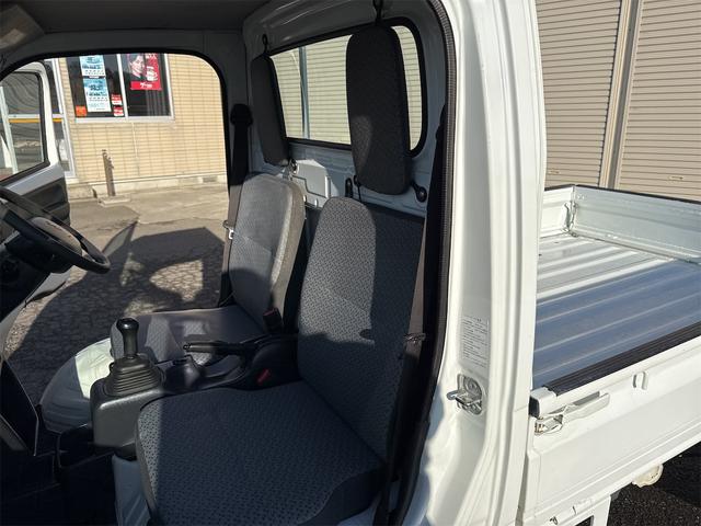 キャリイトラック KCエアコン・パワステ農繁仕様 エアコン パワステ 切り替え4WD デフロック 4枚リーフスプリング 運転席エアバック AM/FMラジオ 走行81969KM 5速マニュアル(37枚目)