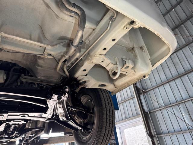 キャリイトラック KCエアコン・パワステ農繁仕様 エアコン パワステ 切り替え4WD デフロック 4枚リーフスプリング 運転席エアバック AM/FMラジオ 走行81969KM 5速マニュアル(41枚目)