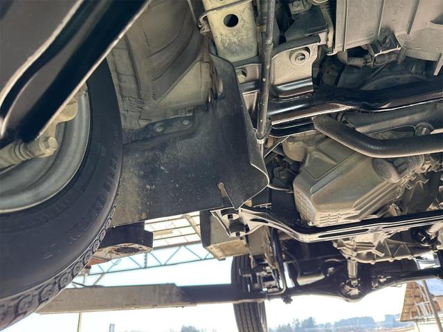 キャリイトラック KCエアコン・パワステ農繁仕様 エアコン パワステ 切り替え4WD デフロック 4枚リーフスプリング 運転席エアバック AM/FMラジオ 走行81969KM 5速マニュアル(52枚目)