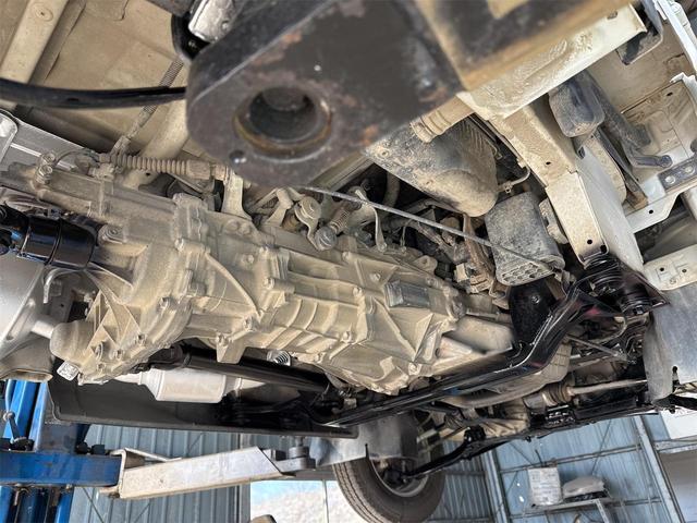 キャリイトラック KCエアコン・パワステ農繁仕様 エアコン パワステ 切り替え4WD デフロック 4枚リーフスプリング 運転席エアバック AM/FMラジオ 走行81969KM 5速マニュアル(64枚目)