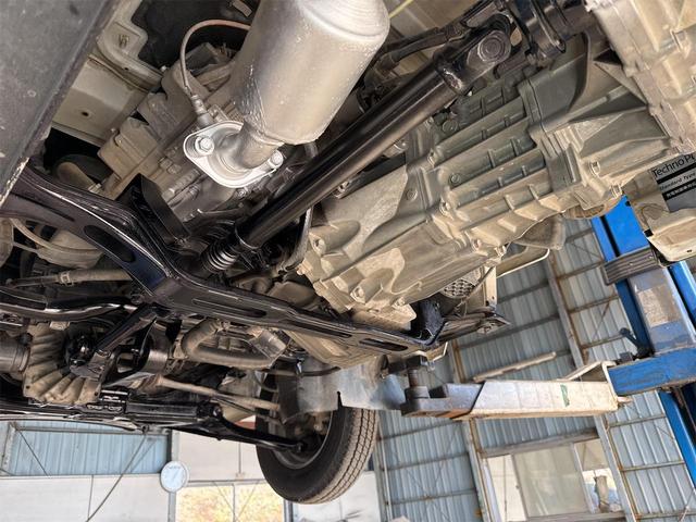 キャリイトラック KCエアコン・パワステ農繁仕様 エアコン パワステ 切り替え4WD デフロック 4枚リーフスプリング 運転席エアバック AM/FMラジオ 走行81969KM 5速マニュアル(73枚目)