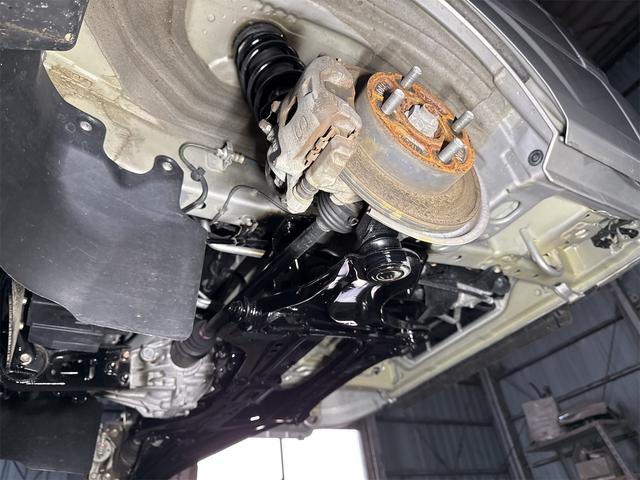 キャリイトラック KCエアコン・パワステ エアコン パワステ 切り替え4WD デフロック 4枚リーフスプリング CD 横滑り防止 運転席エアバック 助手席側エアバック 車検令和9年 走行18619KM 5速マニュアル(69枚目)