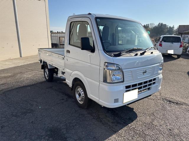 NT100クリッパートラック DX農繁仕様 エアコン パワステ 切り替え4WD 4枚リーフスプリング デフロック 横滑り防止 ABS オートライト 荷台ランプ 純正マット 荷台マット 走行51KM 車検令和8年6月(8枚目)