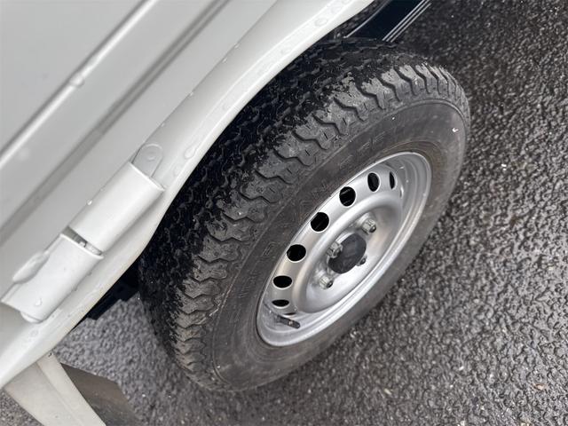 ハイゼットトラック スタンダードSAIIIt エアコン パワステ 切り替え4WD スマートアシストオートマ LEDヘッドライト LEDフォグランプ 4枚リーフスプリング 運転席エアバック 走行28646KM(13枚目)
