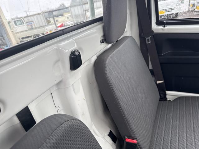 ハイゼットトラック スタンダードSAIIIt エアコン パワステ 切り替え4WD スマートアシストオートマ LEDヘッドライト LEDフォグランプ 4枚リーフスプリング 運転席エアバック 走行28646KM(32枚目)