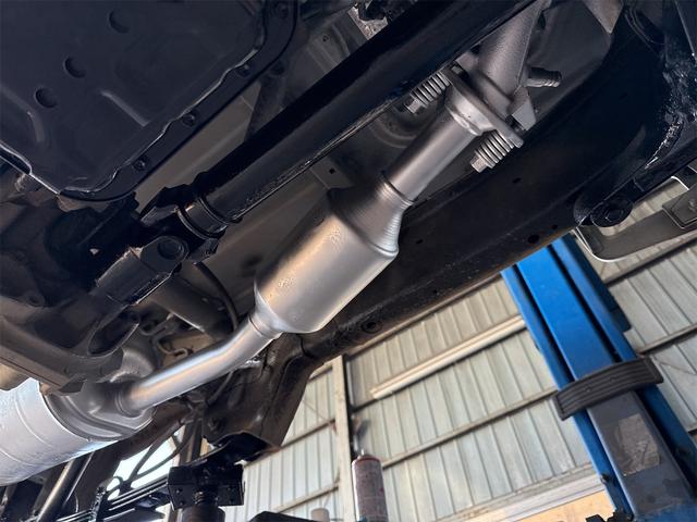 ハイゼットトラック スタンダードSAIIIt エアコン パワステ 切り替え4WD スマートアシストオートマ LEDヘッドライト LEDフォグランプ 4枚リーフスプリング 運転席エアバック 走行28646KM(52枚目)