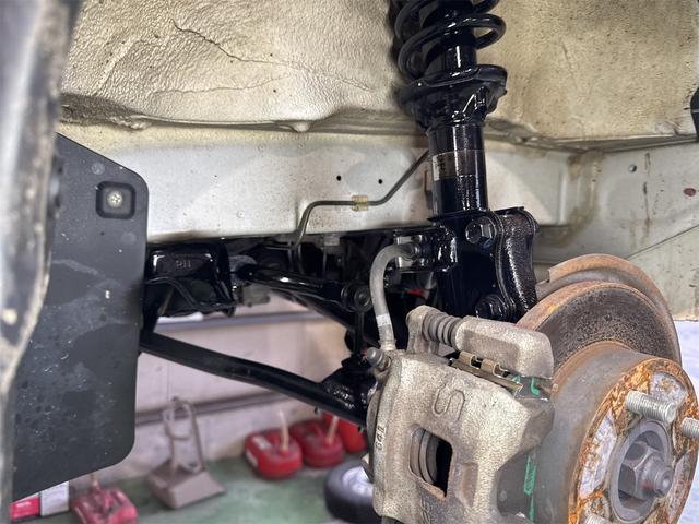 キャリイトラック 　リフトダンプ　エアコン　パワステ　切り替え４ＷＤ　５速マニュアル　走行３６５４９ＫＭ　車検令和９年４月　ＥＴＣ（56枚目）