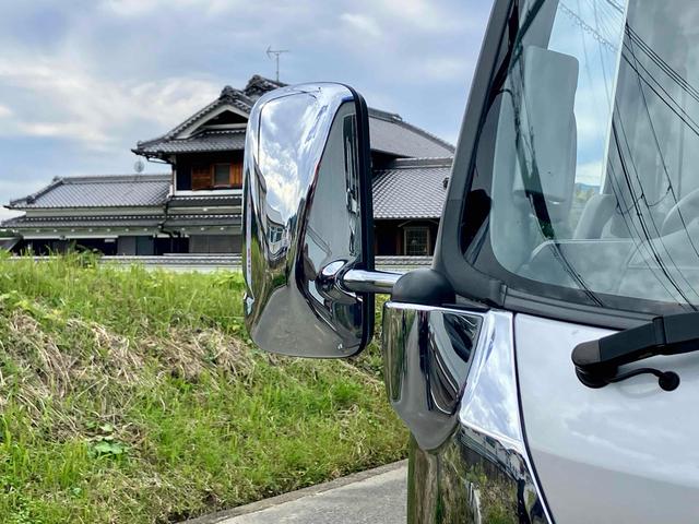 デュトロ 　積載車　最大積載量２８００ｋｇ　６ＭＴ古川ユニック製　Ｎｅｏ５　ウインチ巻上能力２．５ｔｏｎ　ディスチャージヘッドランプ　衝突被害軽減システム　ＥＴＣ　ナビ　ＴＶバックカメラ　電動格納ミラー（7枚目）