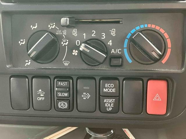 デュトロ 　積載車　最大積載量２８００ｋｇ　６ＭＴ古川ユニック製　Ｎｅｏ５　ウインチ巻上能力２．５ｔｏｎ　ディスチャージヘッドランプ　衝突被害軽減システム　ＥＴＣ　ナビ　ＴＶバックカメラ　電動格納ミラー（36枚目）